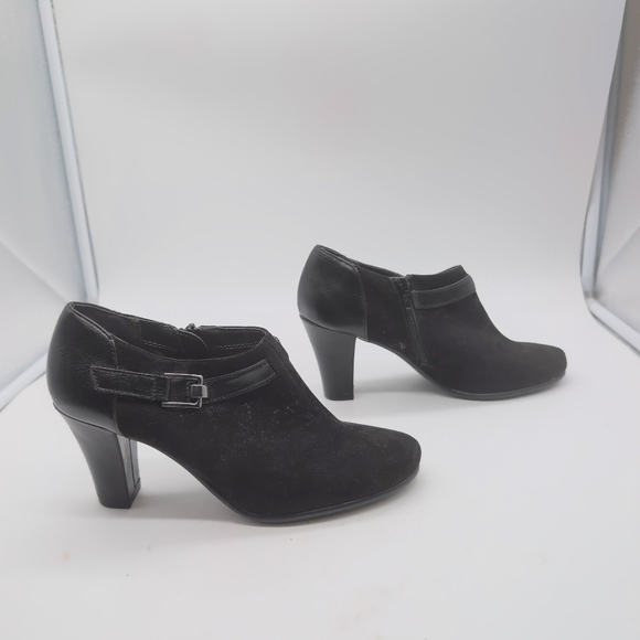 AEROSOLES Black Sz 7.5 Heeled Boots with Sophisticated Design - Picture 6 of 10